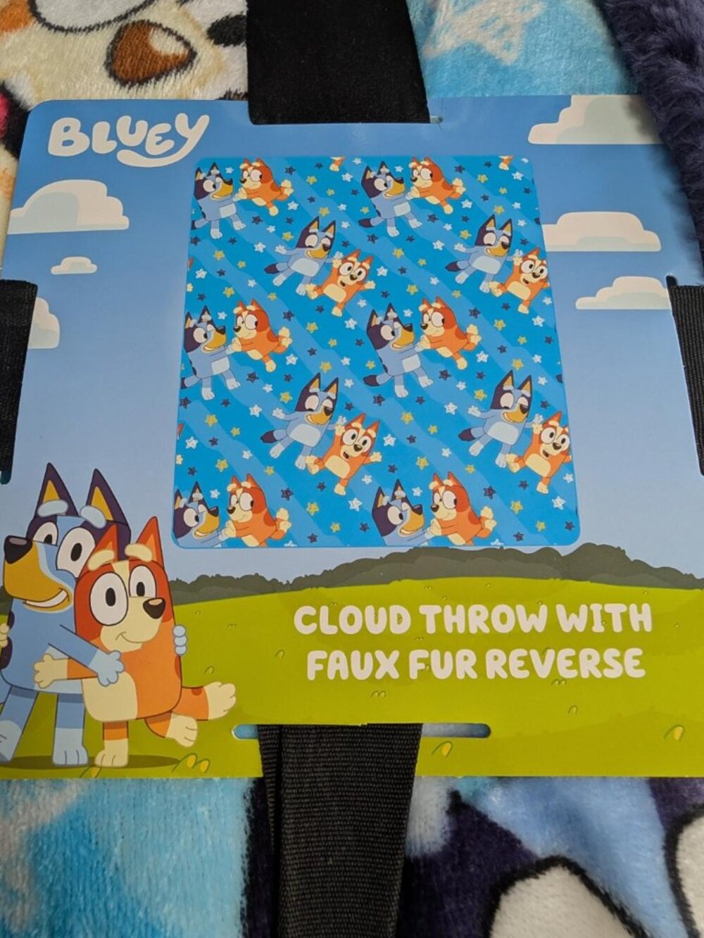 Bluey Cloud Throw with Faux Fur Reverse 50" x 60" - New